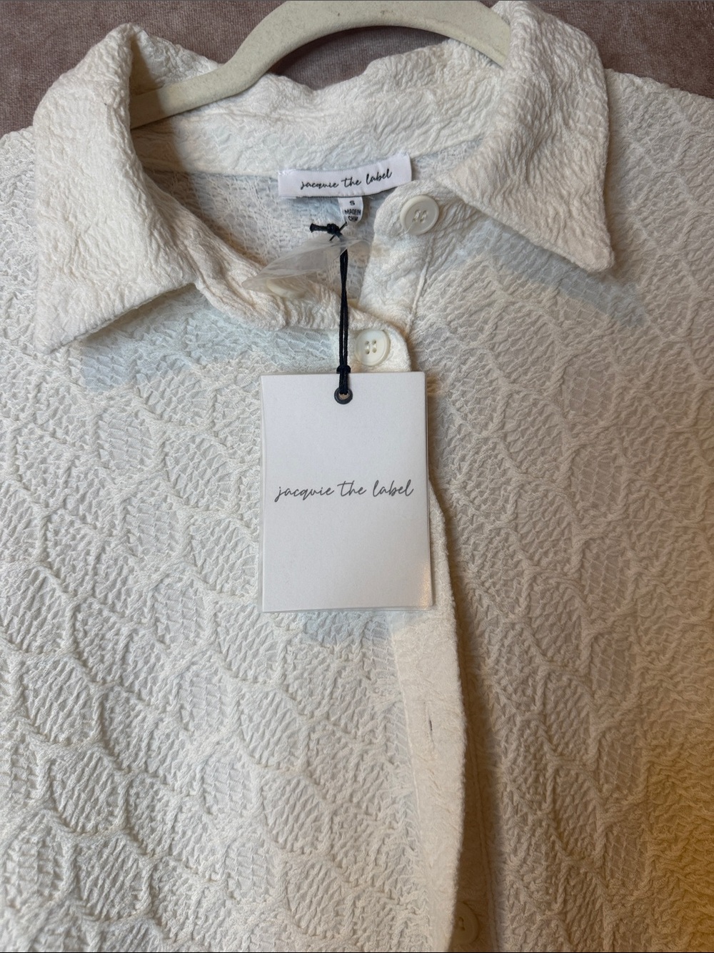 Jacqui E Cream Textured Collar Button-Down Top - Picture 2 of 3